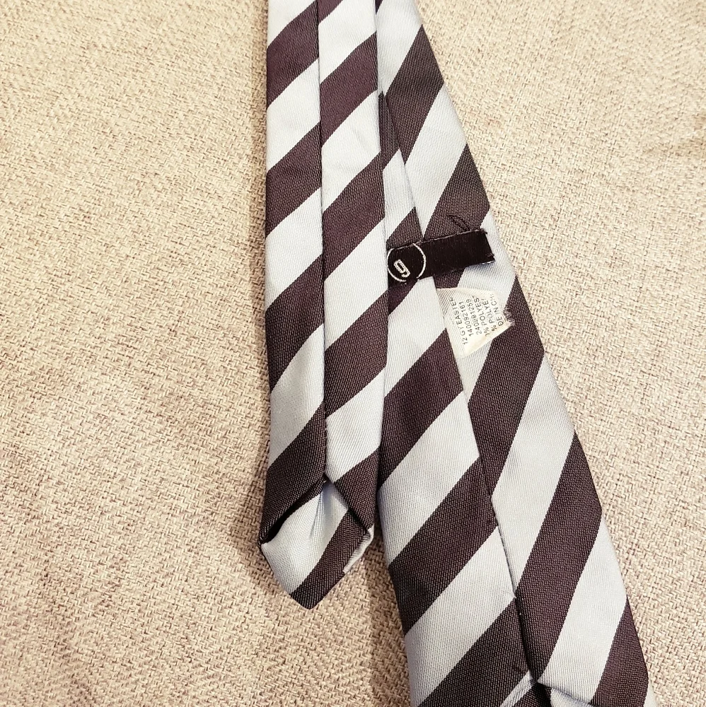Boys striped neck tie 4-8 yrs old